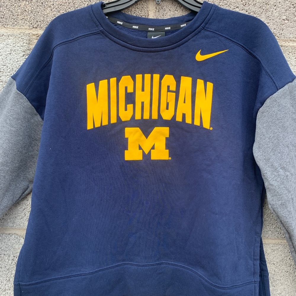 Michigan Wolverines Nike Pullover Sweatshirt Women’s Medium Navy Fleece Campus - Picture 2 of 11
